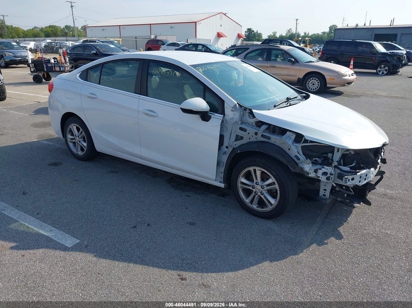 2018 CHEVROLET CRUZE LT AUTO | 1G1BE5SM9J7111803 | UPCARS