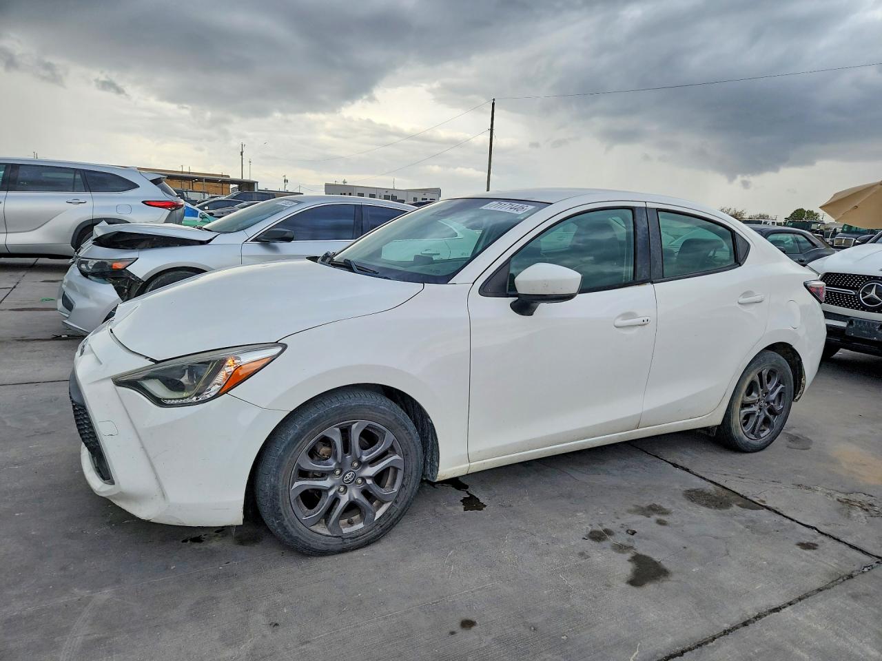 2019 TOYOTA YARIS XLE | 3MYDLBYVXKY502402 | UPCARS