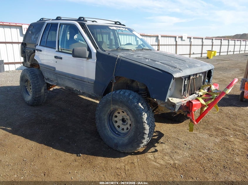 1998 JEEP GRAND CHEROKEE LIMITED | 1J4GZ78Y4WC123082 | UPCARS