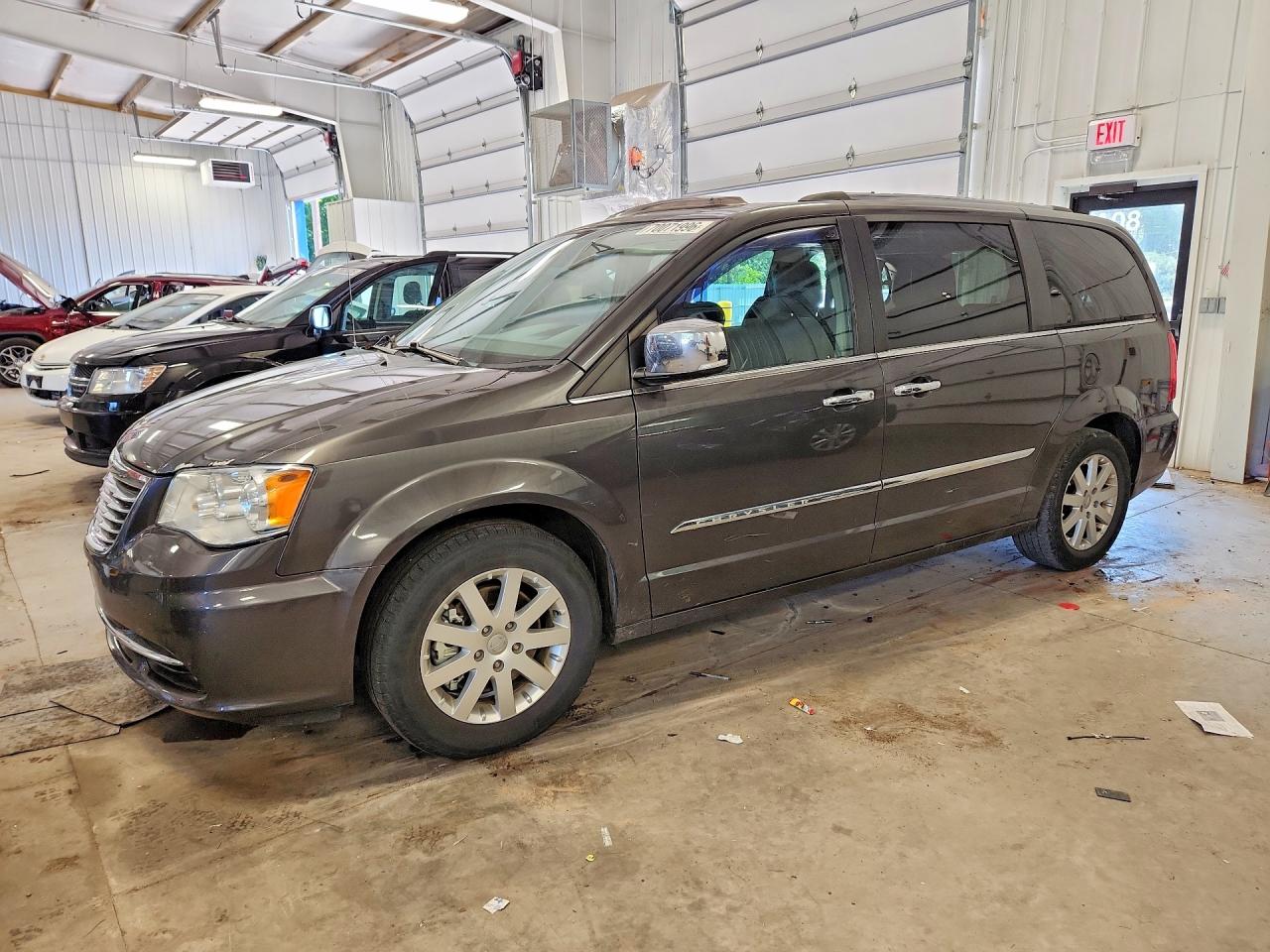 2016 CHRYSLER MINIVAN LIMITED PLATINUM | 2C4RC1GG8GR174700 | UPCARS