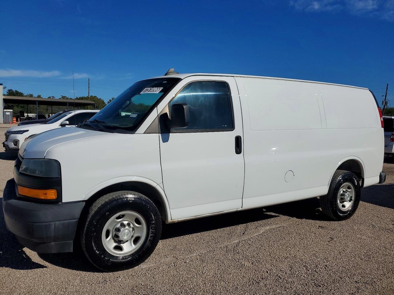 2018 CHEVROLET EXPRESS | 1GCWGAFP9J1339898 | UPCARS