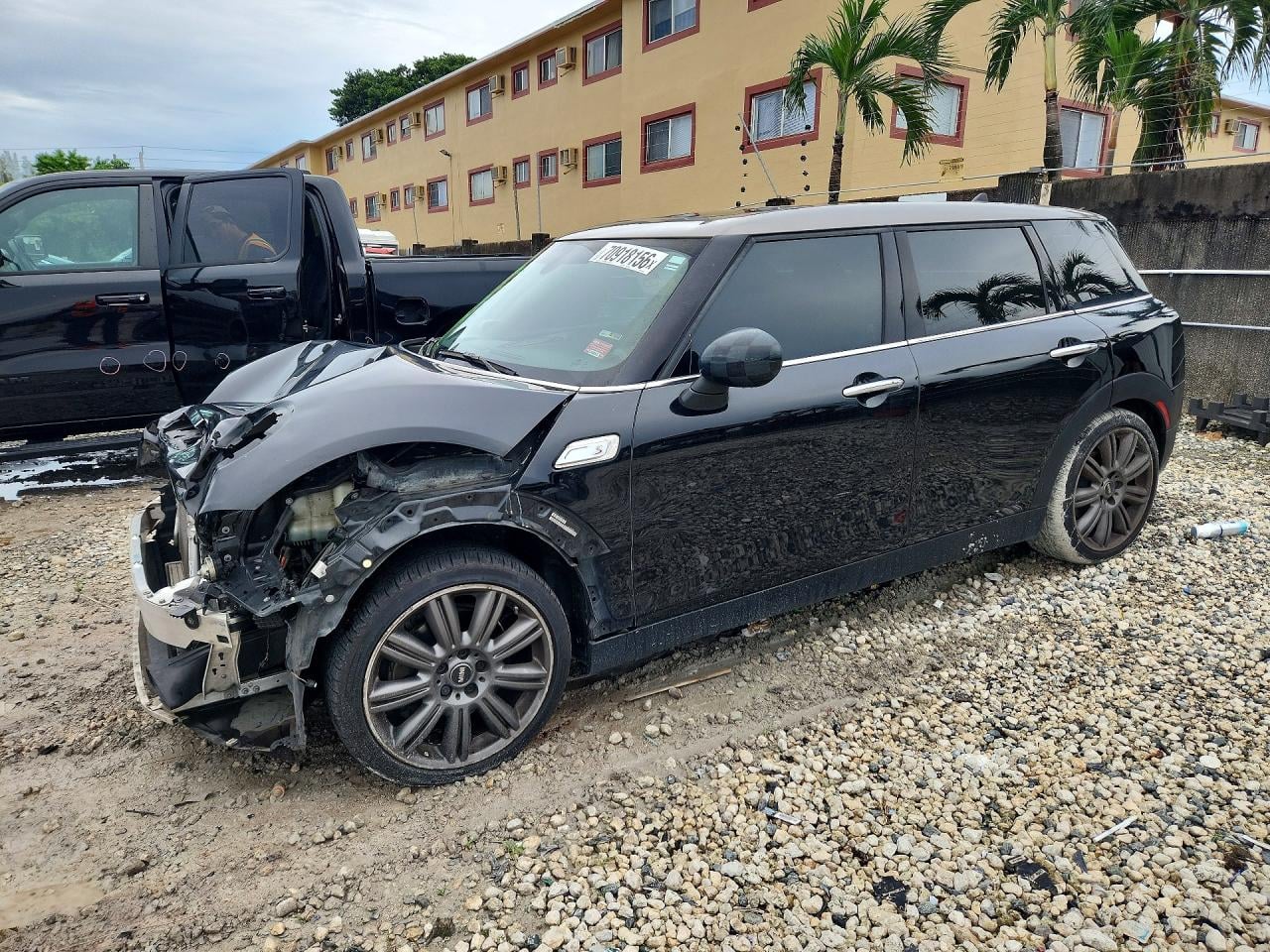 2017 MINI COOPER S CLUBMAN | WMWLN9C35H2E49893 | UPCARS