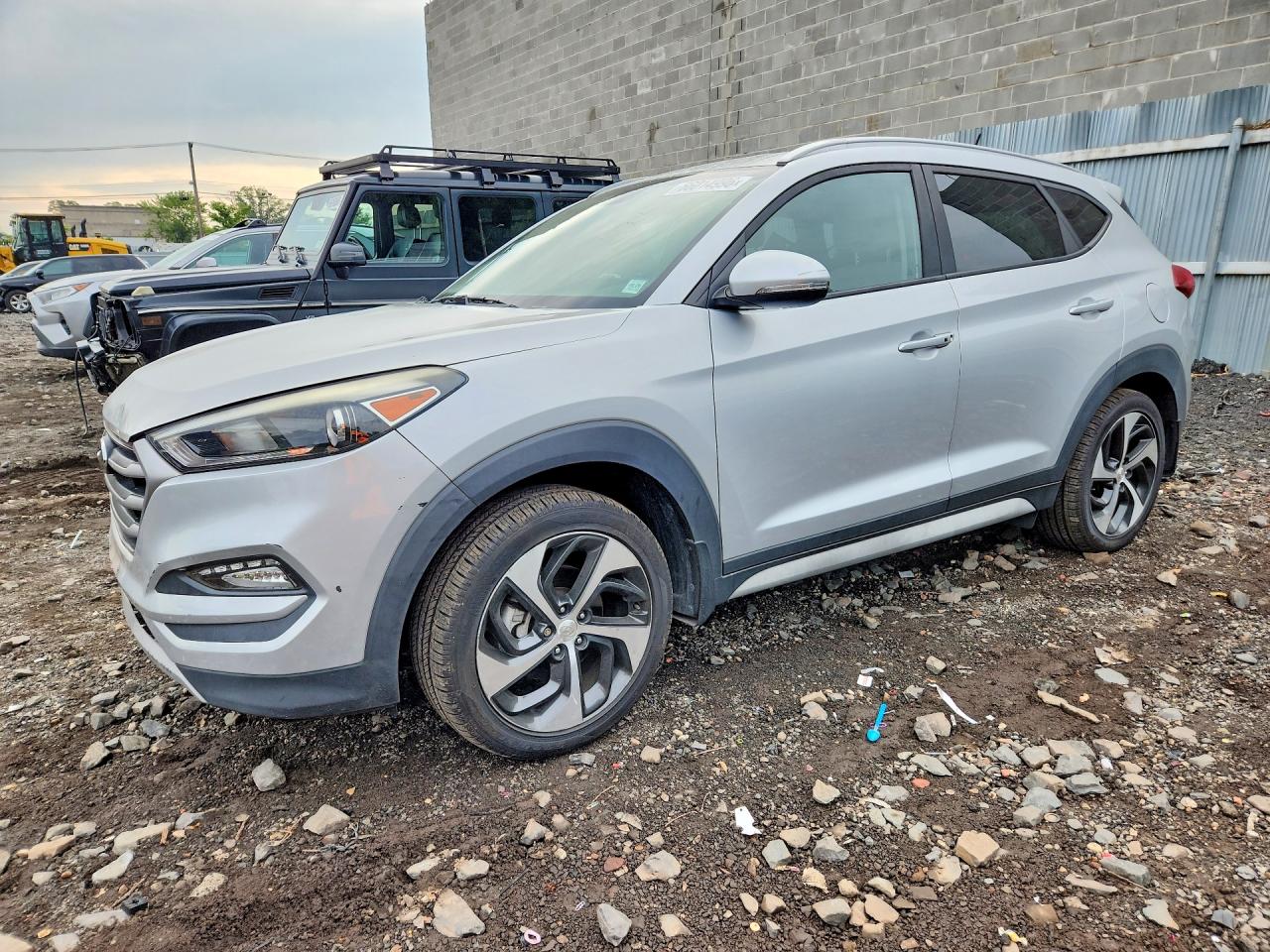 2017 HYUNDAI TUCSON SPORT | KM8J3CA21HU521287 | UPCARS