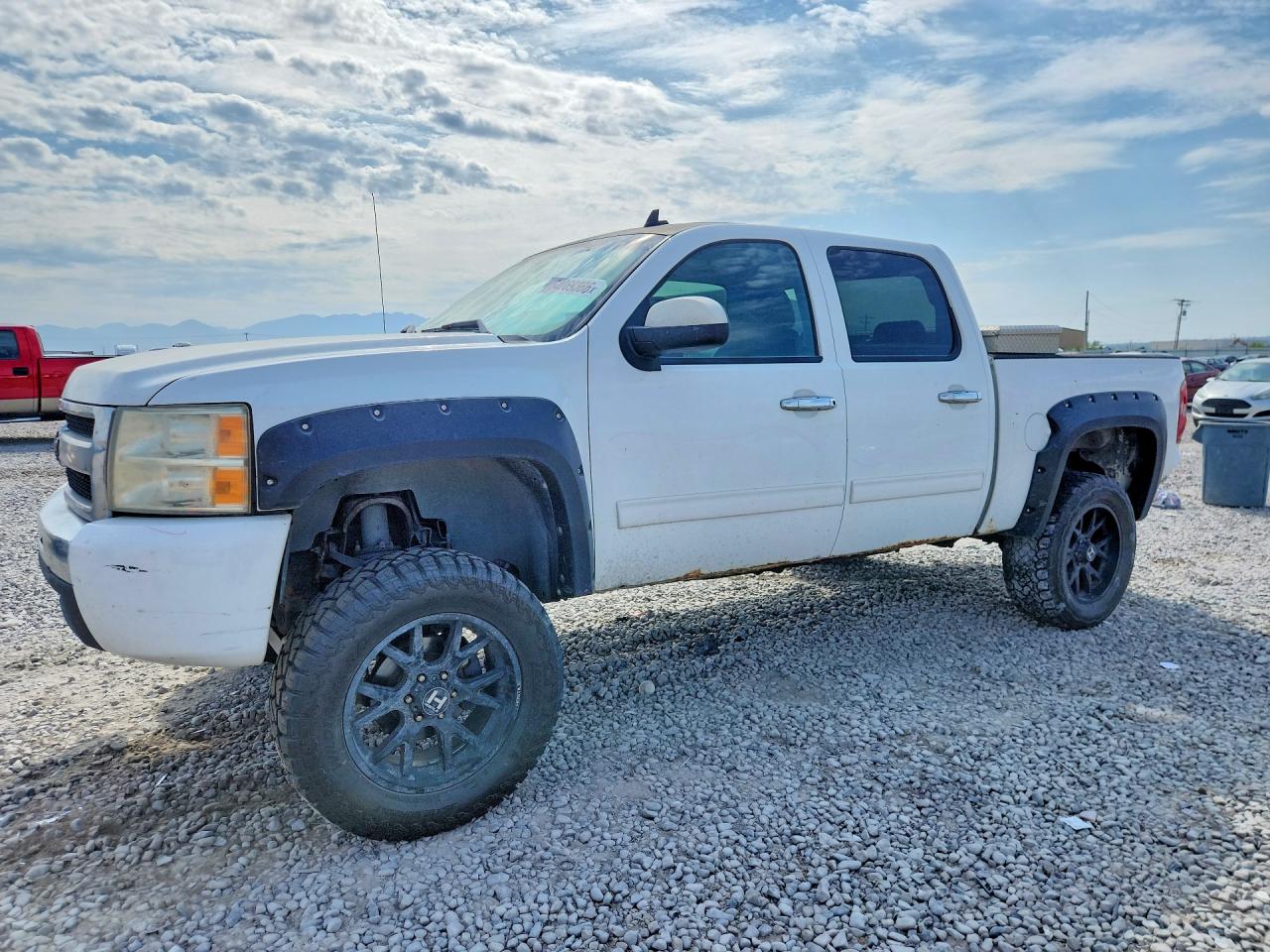 2011 CHEVROLET SILVERADO K1500 LT | 3GCPKSE3XBG117770 | UPCARS