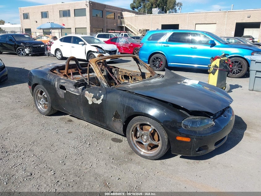 2003 MAZDA MX-5 MIATA CLOTH/LS/SE/SHINSEN | JM1NB353X30301285 | UPCARS