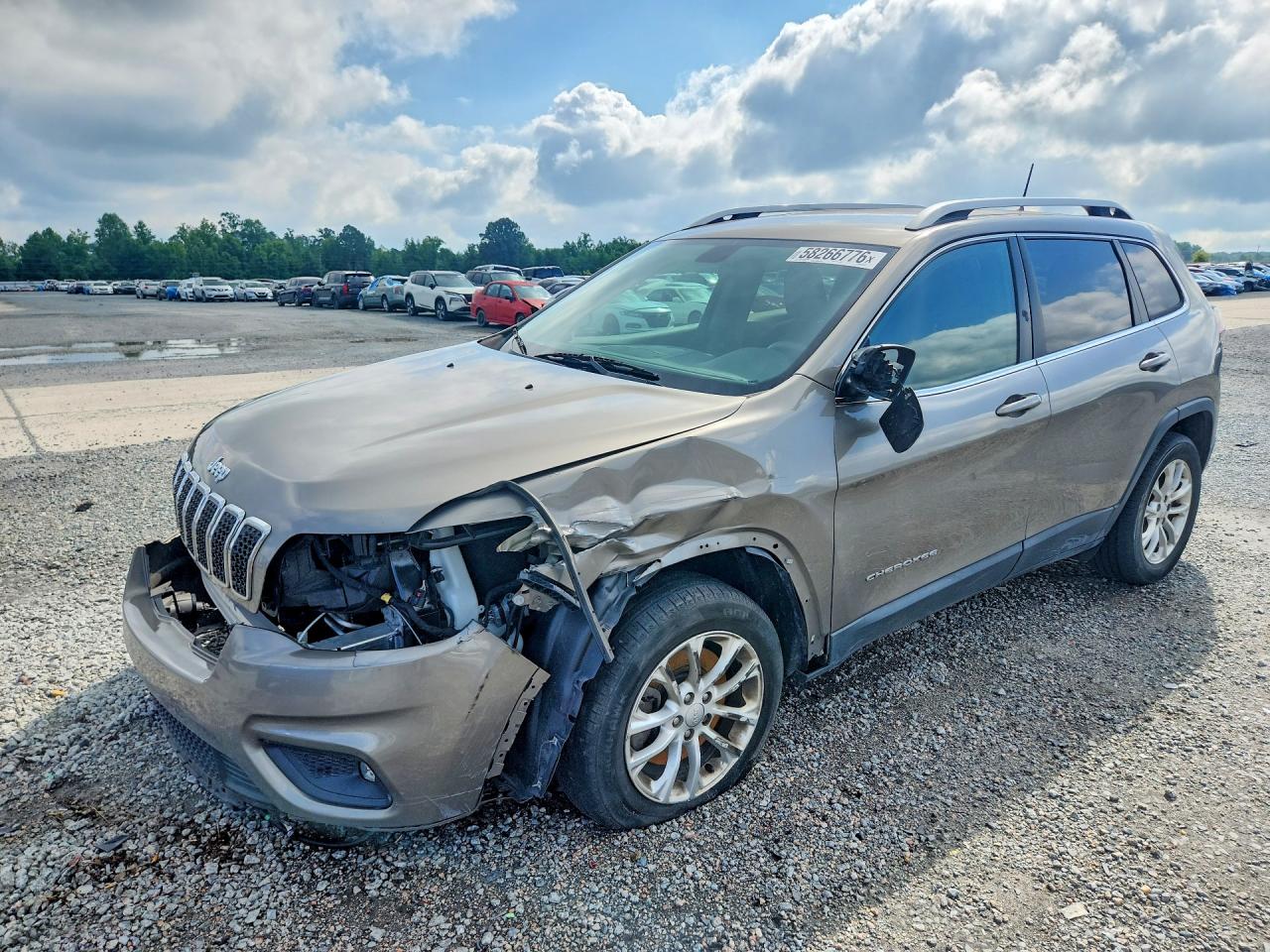 2019 JEEP CHEROKEE LATITUDE | 1C4PJLCB1KD396185 | UPCARS
