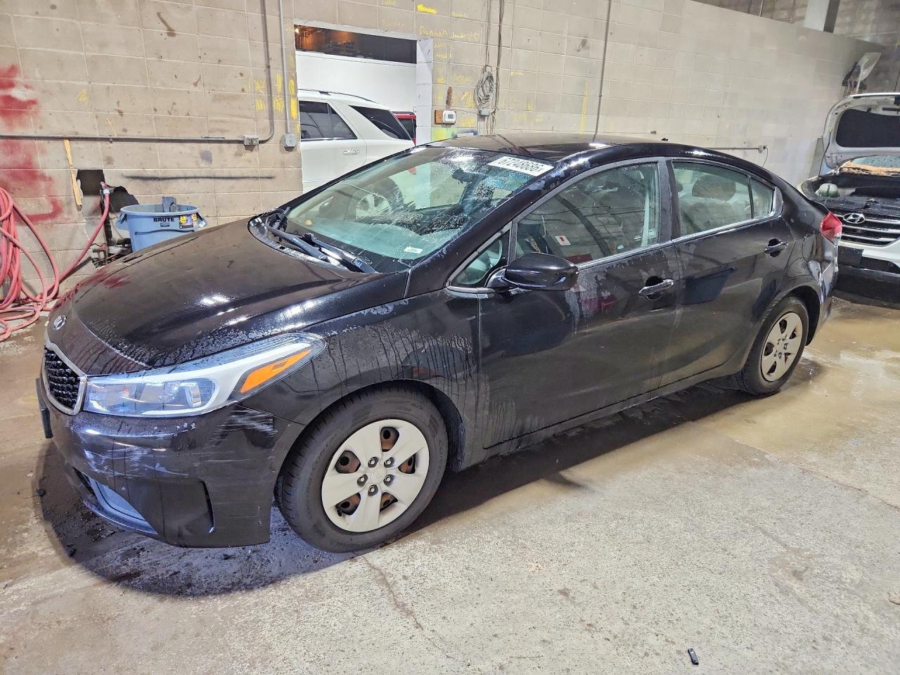 2018 KIA FORTE LX | 3KPFK4A78JE240865 | UPCARS