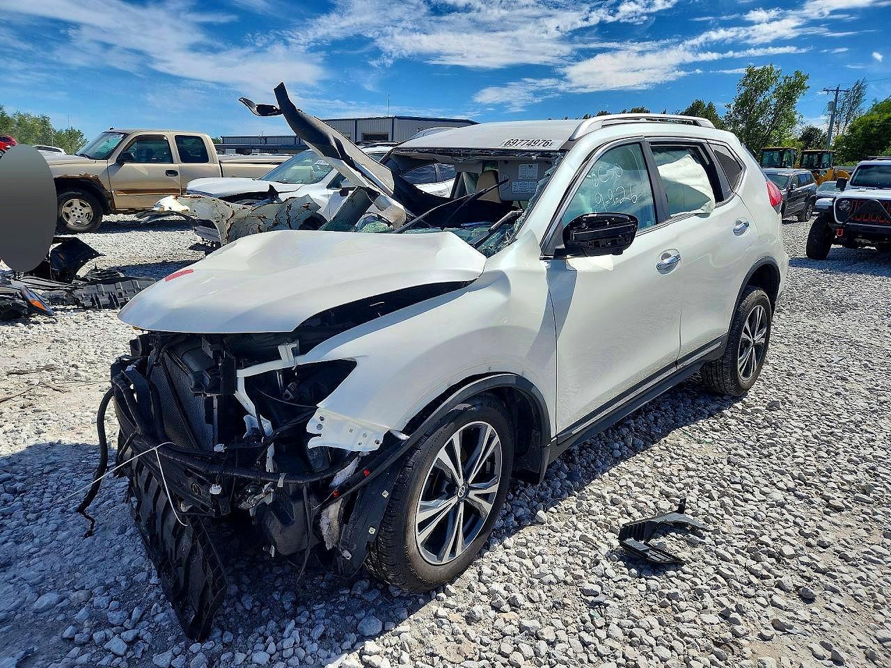 2017 NISSAN ROGUE SL | JN8AT2MV8HW013203 | UPCARS