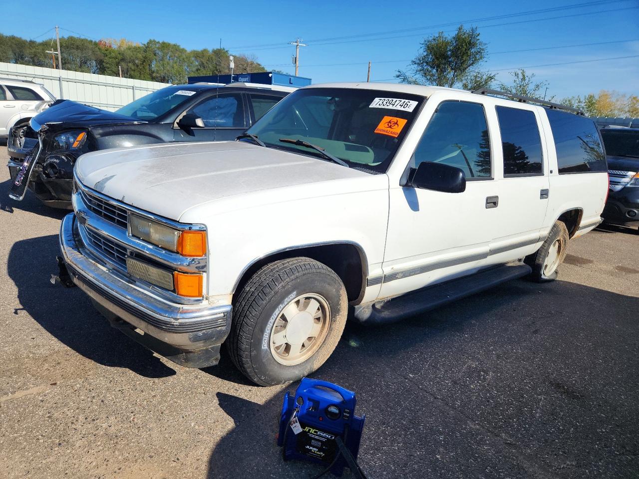 1999 CHEVROLET SUBURBAN C1500 | 3GNEC16R8XG261267 | UPCARS