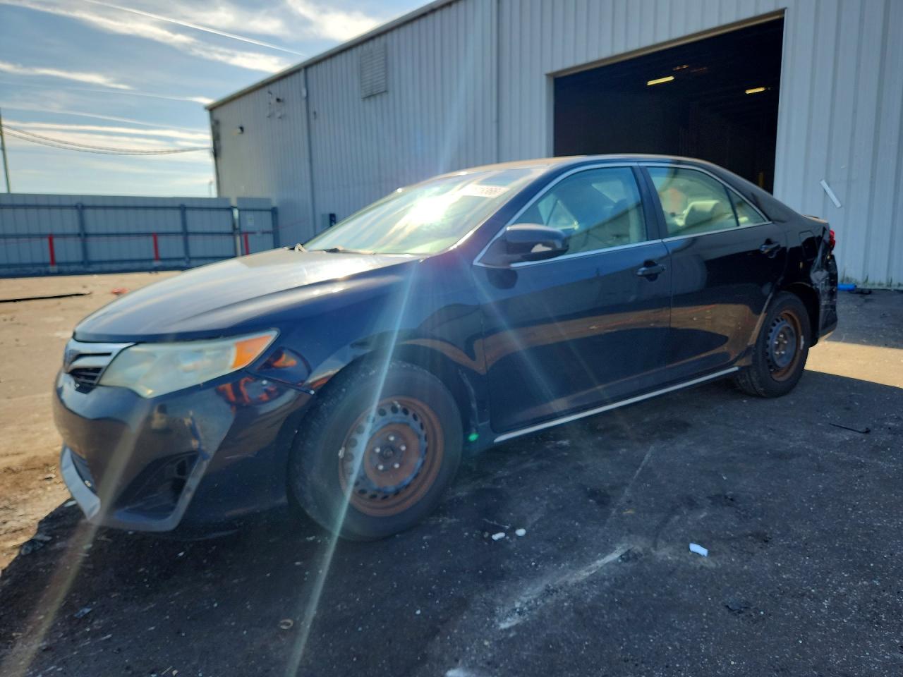 2014 TOYOTA CAMRY LE | 4T1BF1FKXEU465693 | UPCARS