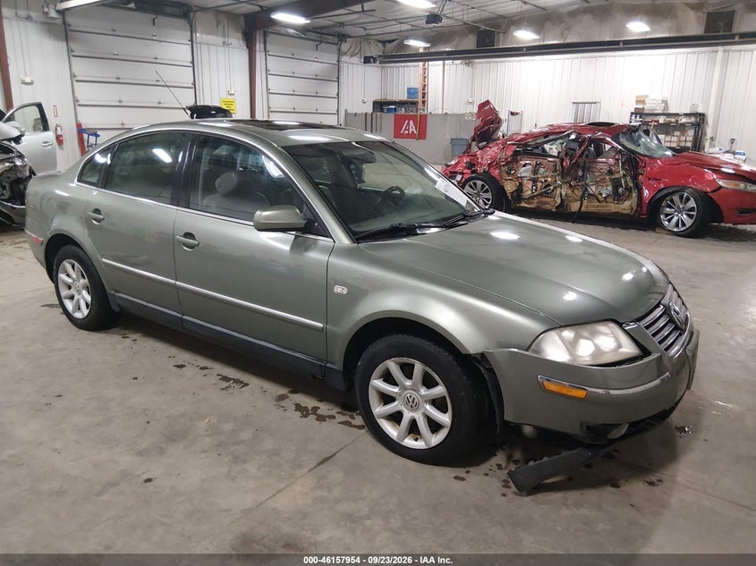 2004 VOLKSWAGEN PASSAT GLS | WVWPD63B94E115904 | UPCARS