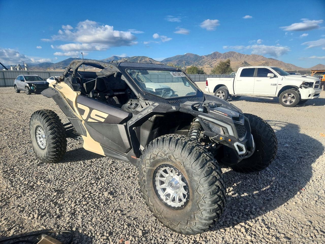2021 CAN-AM SIDEBYSIDE UTILITY VEHICLE | 3JBVGAW41MK001029 | UPCARS