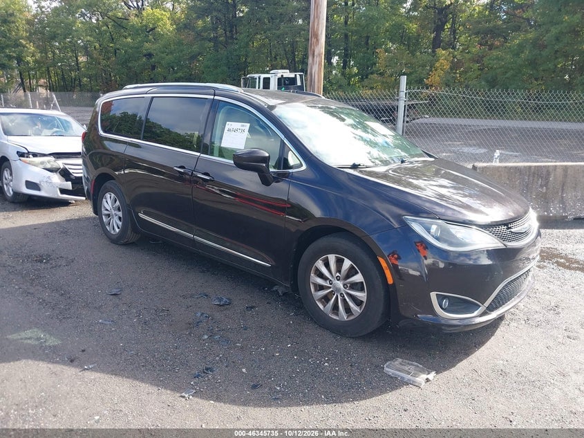 2018 CHRYSLER PACIFICA TOURING L PLUS | 2C4RC1EG4JR227869 | UPCARS