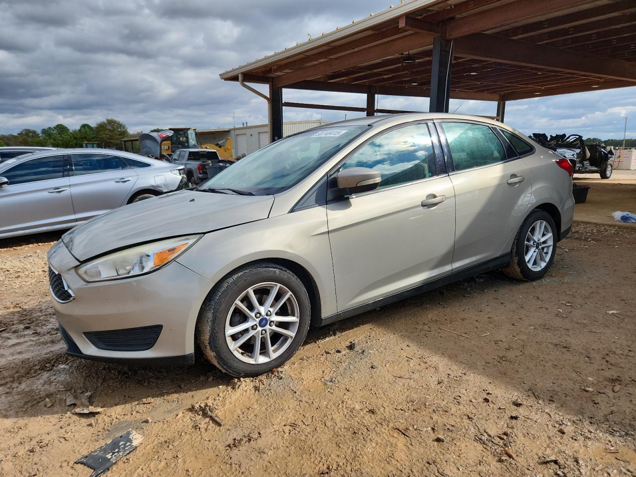 2016 FORD FOCU SE | 1FADP3F2XGL210885 | UPCARS