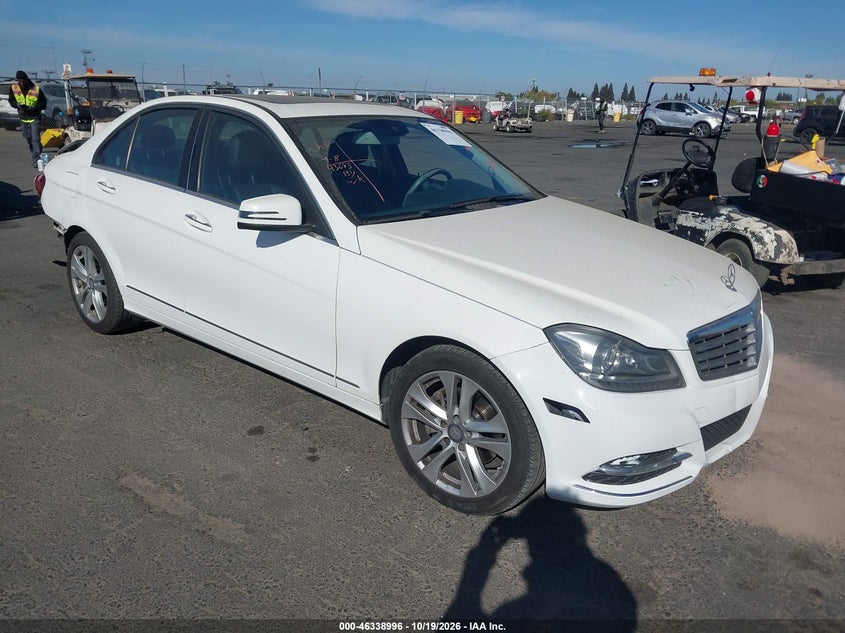 2014 MERCEDES-BENZ C 250 LUXURY | WDDGF4HB8EA915325 | UPCARS