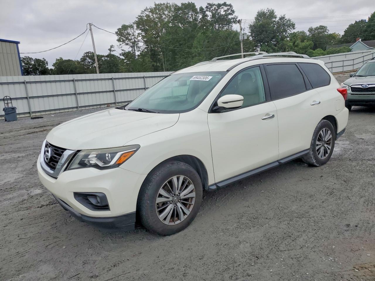 2017 NISSAN PATHFINDER SV | 5N1DR2MNXHC626458 | UPCARS