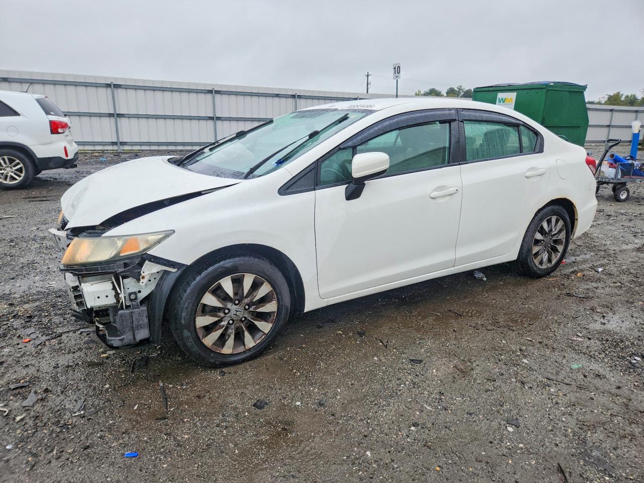 2014 HONDA CIVIC LX | 2HGFB2F57EH513737 | UPCARS