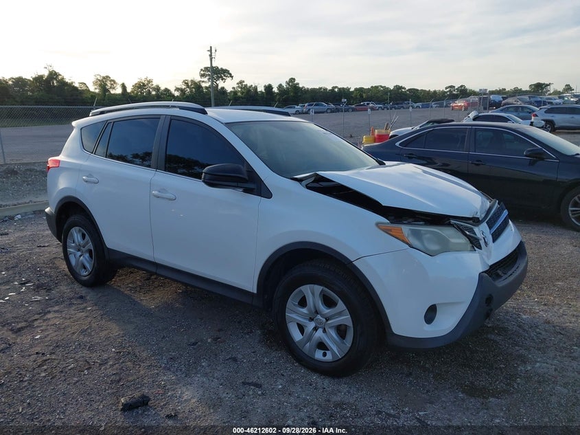 2015 TOYOTA RAV4 LE | JTMZFREV5FD046939 | UPCARS