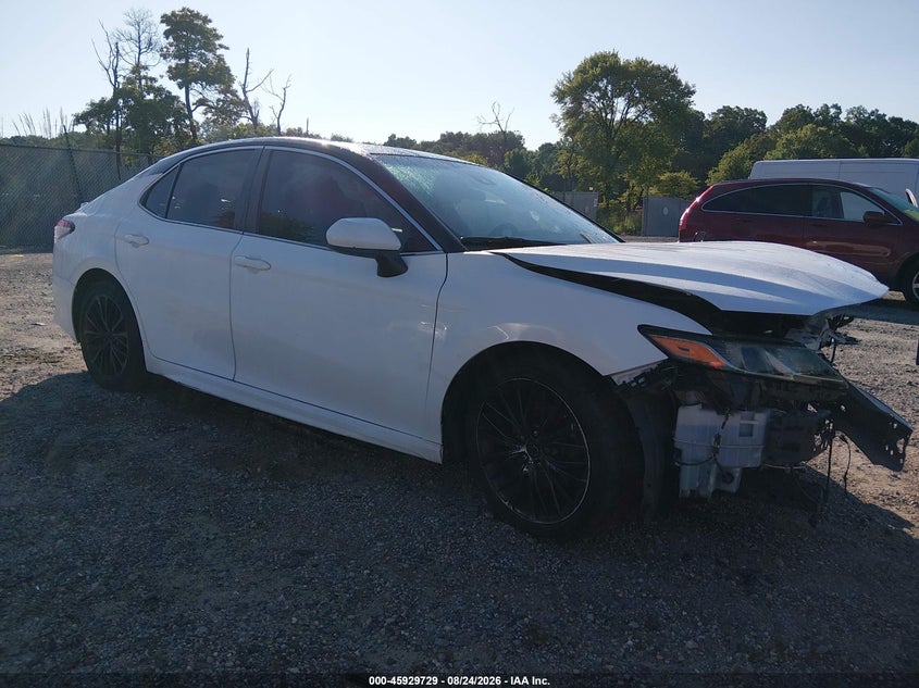 2018 TOYOTA CAMRY SE | 4T1B11HK4JU589027 | UPCARS