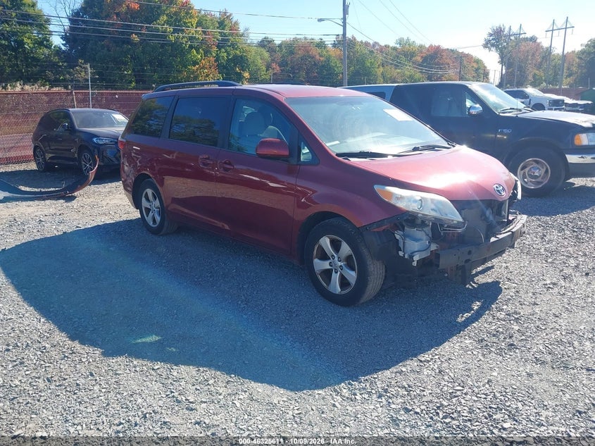 2015 TOYOTA SIENNA LE | 5TDKK3DC3FS557936 | UPCARS