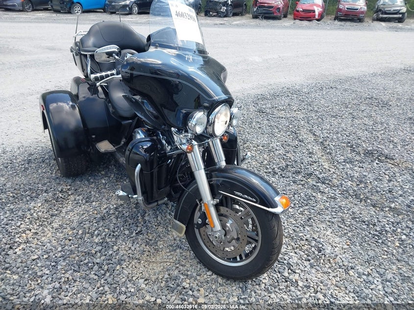 2012 HARLEY-DAVIDSON FLHTCUTG TRI GLIDE ULTRA CLASSIC | 1HD1MAM16CB856556 | UPCARS