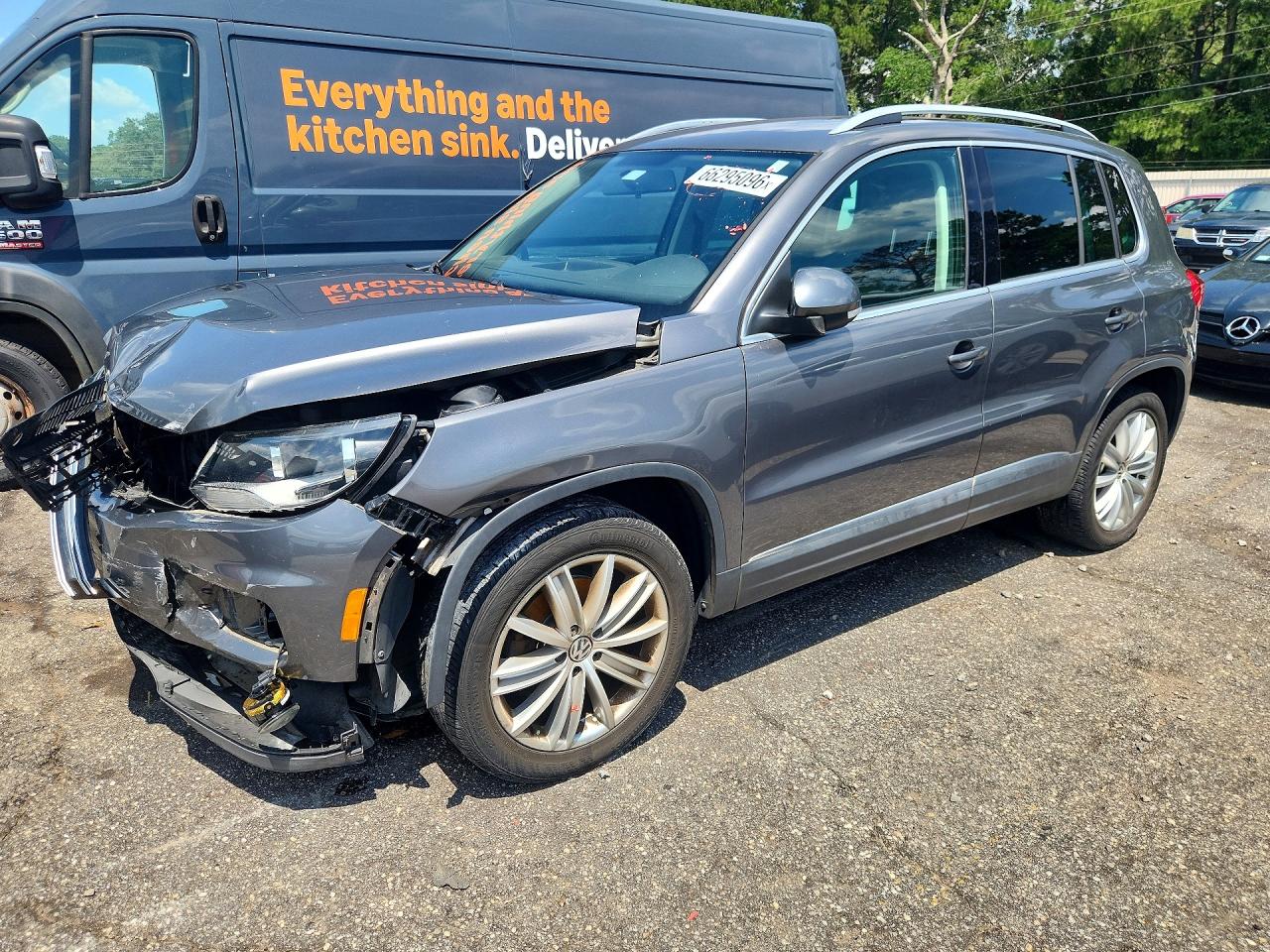 2014 VOLKSWAGEN TIGUAN S | WVGAV3AX6EW622962 | UPCARS