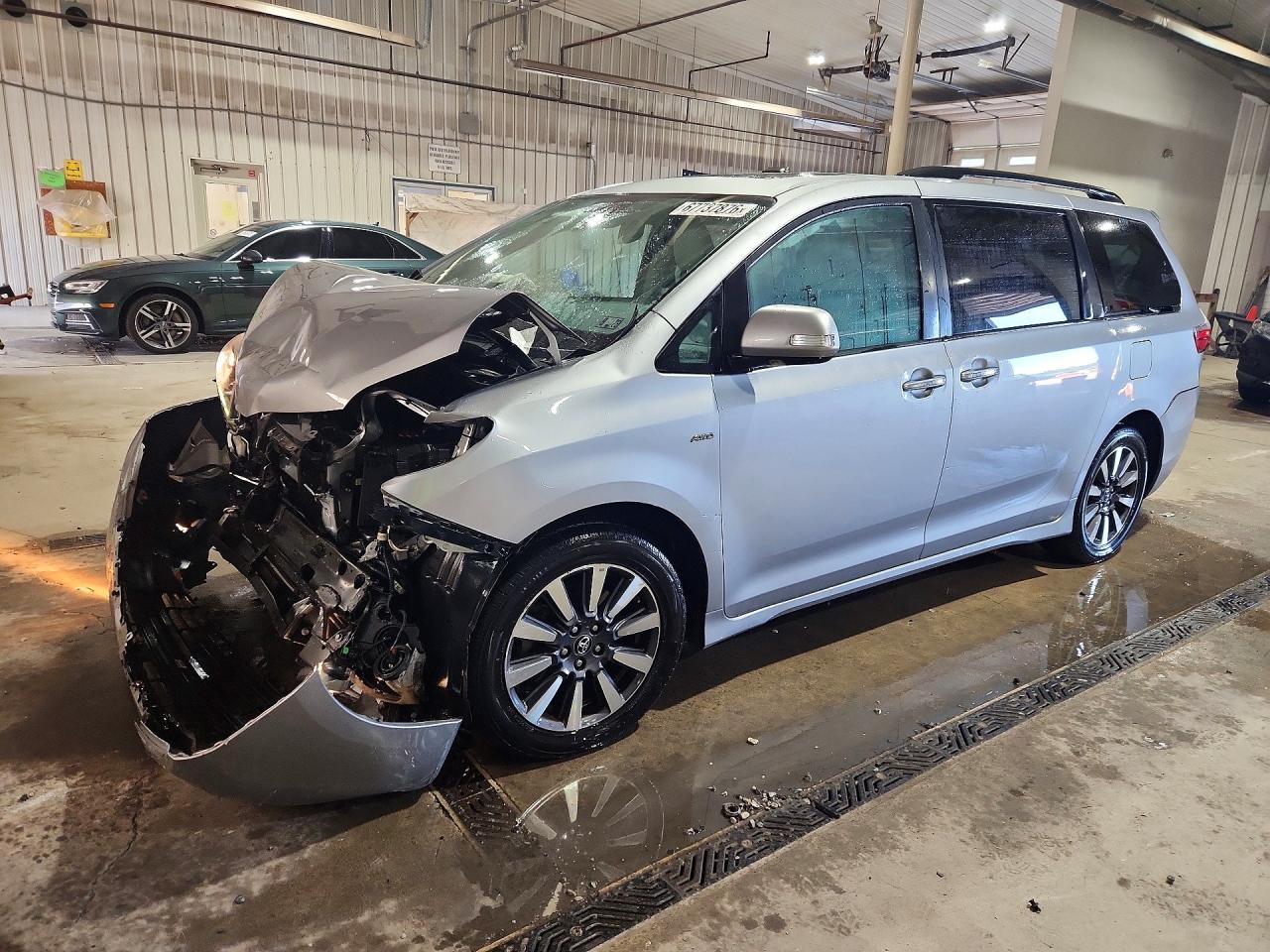 2018 TOYOTA SIENNA LIMITED 7-PASSENGER | 5TDDZ3DC5JS208757 | UPCARS