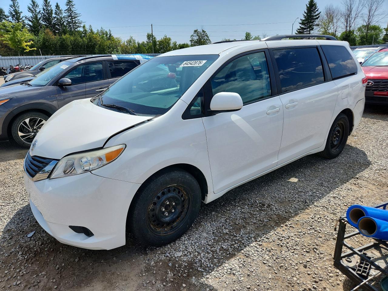 2014 TOYOTA SIENNA LE | 5TDKK3DC1ES476948 | UPCARS