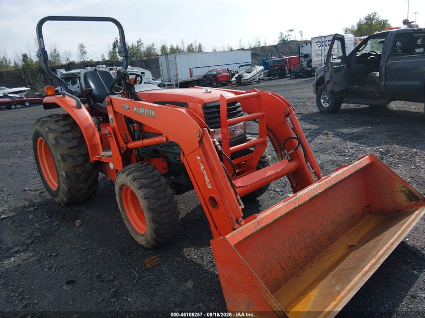2006 KUBOTA L3130 WITH BACK HOE | 56157 | UPCARS