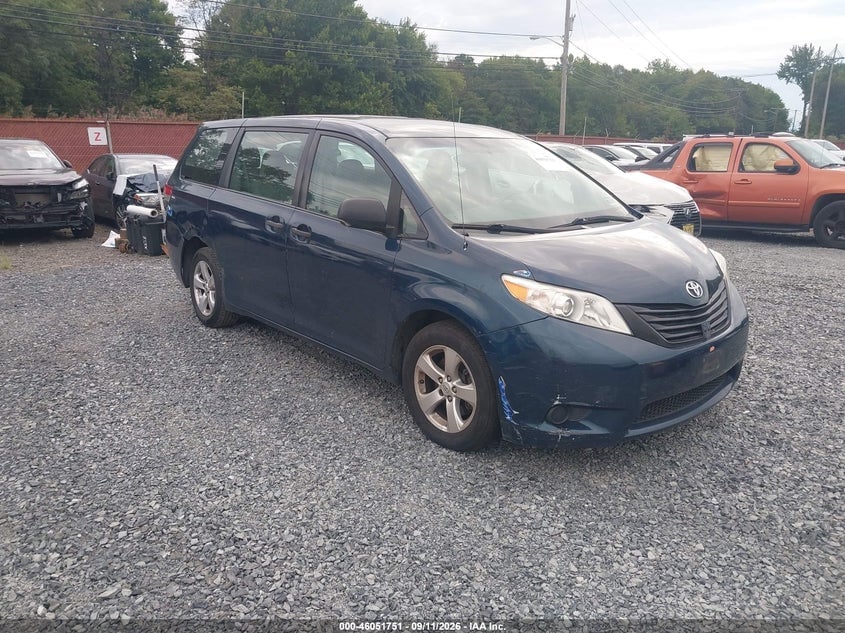 2011 TOYOTA SIENNA | 5TDKA3DC3BS007357 | UPCARS