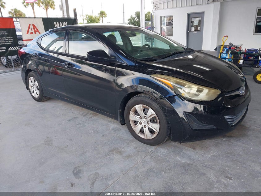 2016 HYUNDAI ELANTRA SE | 5NPDH4AEXGH794725 | UPCARS
