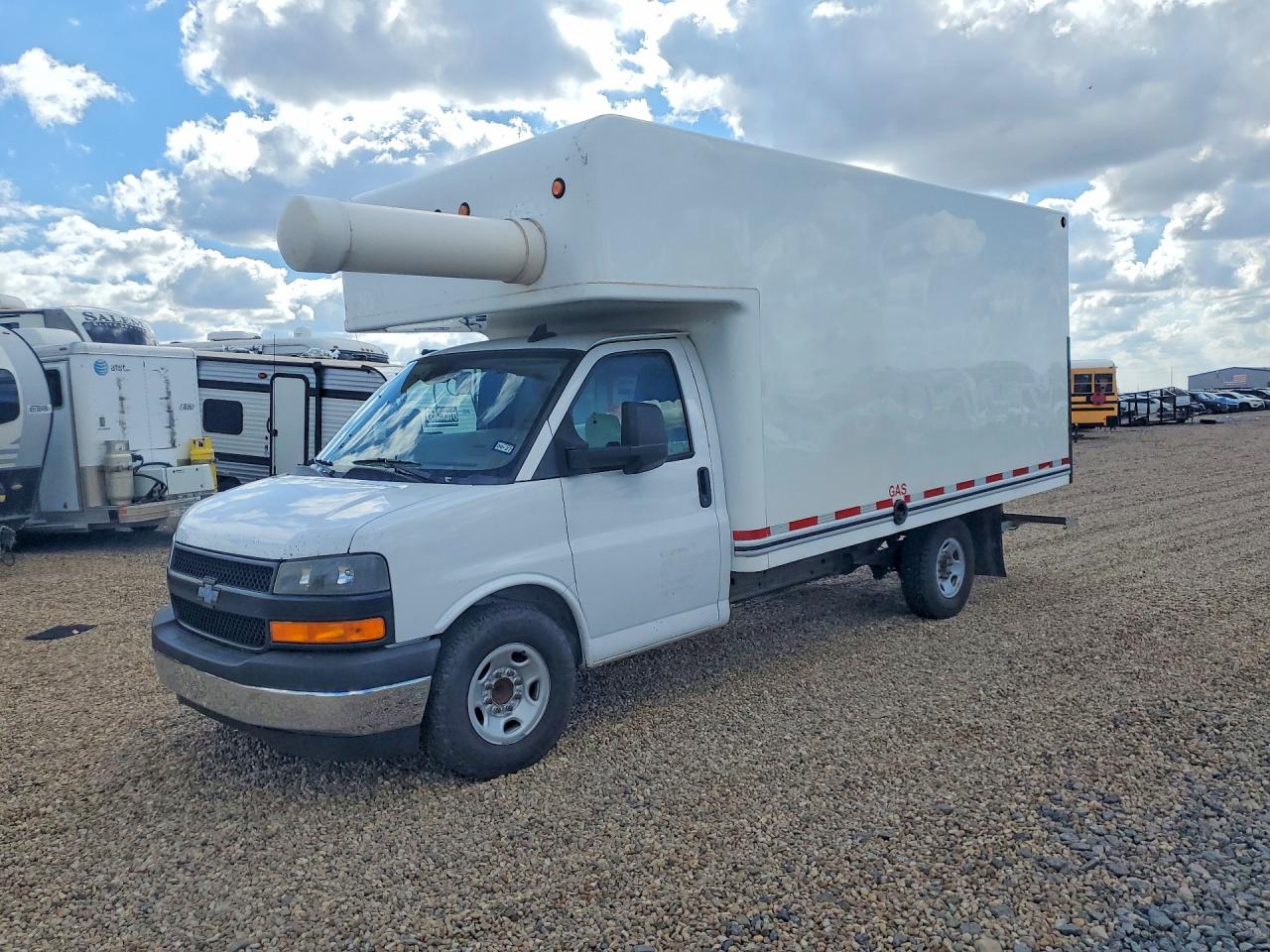 2019 CHEVROLET EXPRESS BOX TRUCK | 1HA0GSFGXKN003646 | UPCARS