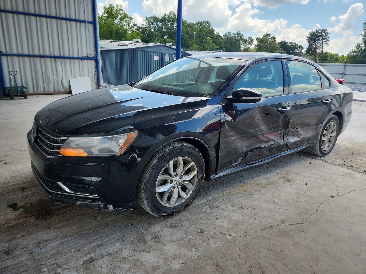 2018 VOLKSWAGEN PASSAT S | 1VWAA7A34JC024673 | UPCARS