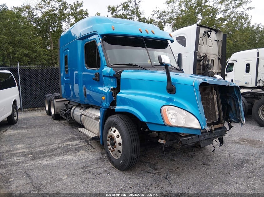 2018 FREIGHTLINER CASCADIA 125 | 3AKJGLDR2JSJU1319 | UPCARS