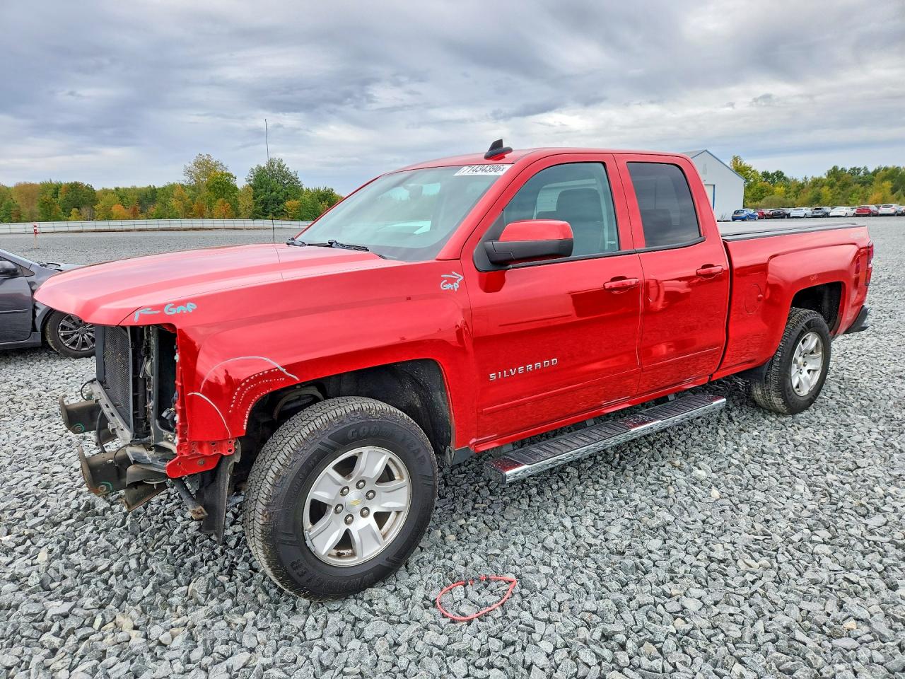 2015 CHEVROLET SILVERADO K1500 LT | 1GCVKREH1FZ300296 | UPCARS