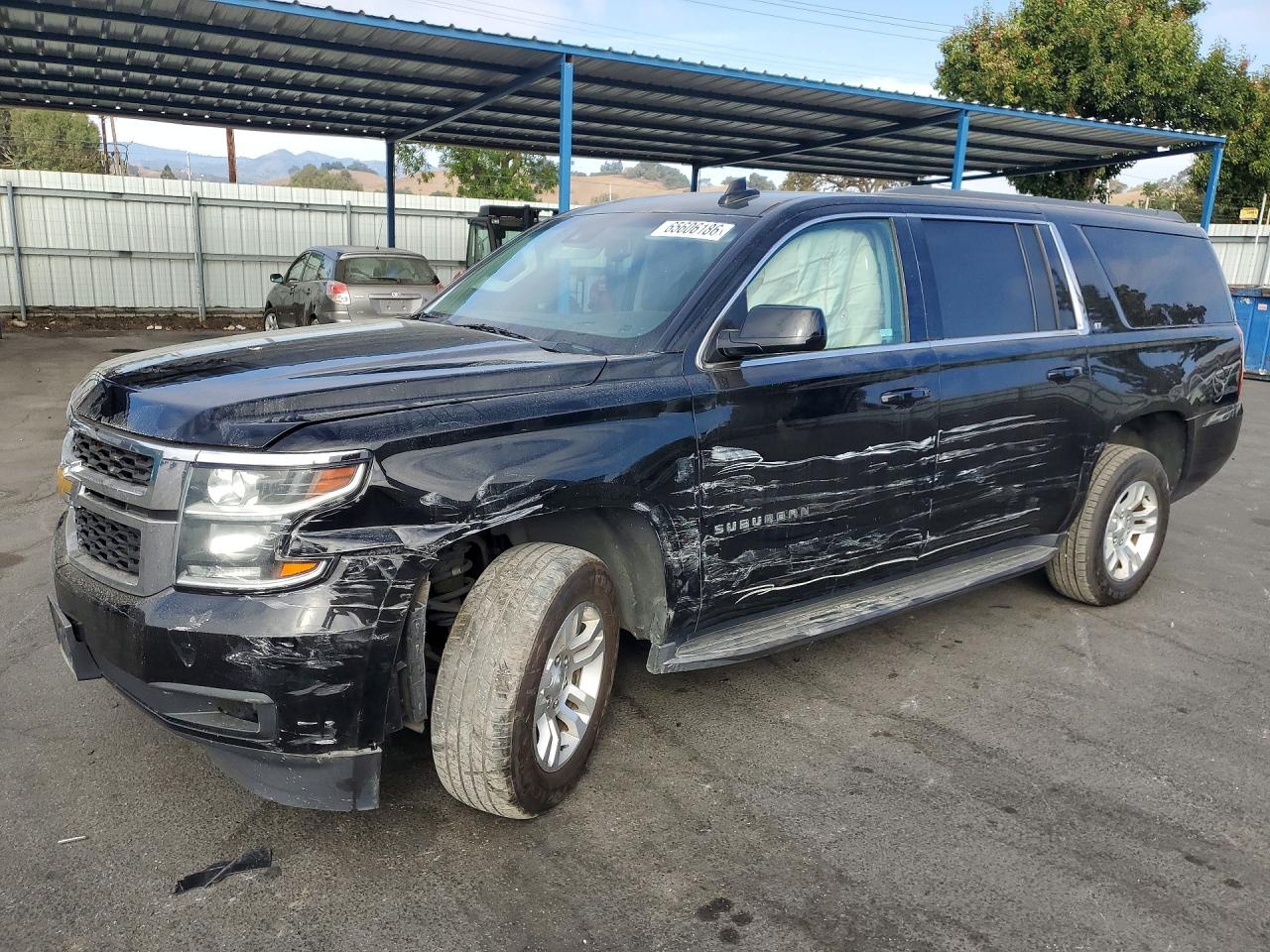 2019 CHEVROLET SUBURBAN C1500 LT | 1GNSCHKC0KR191723 | UPCARS