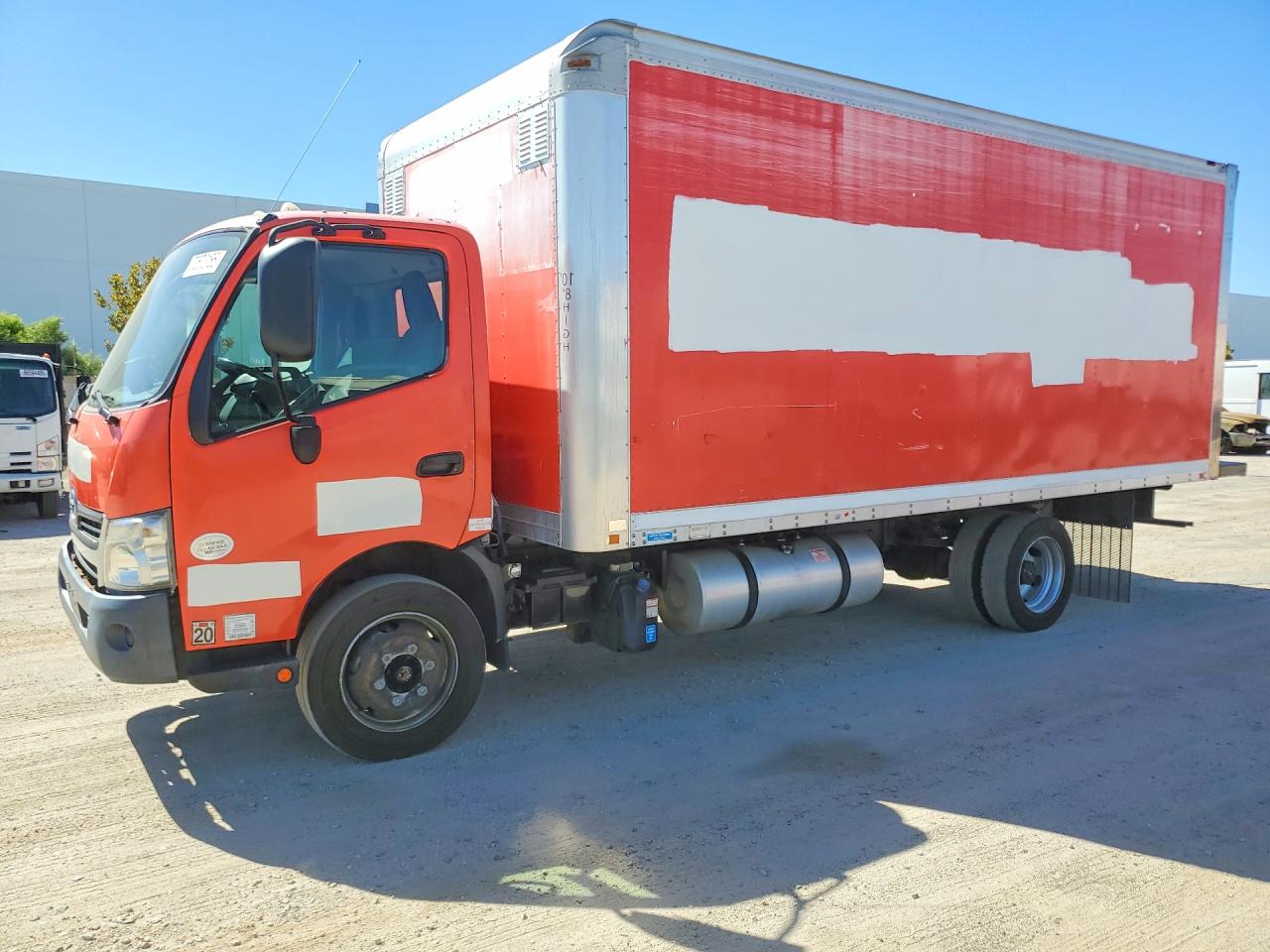 2017 HINO ALL OTHER BOX TRUCK | JHHSDM2H8HK005564 | UPCARS