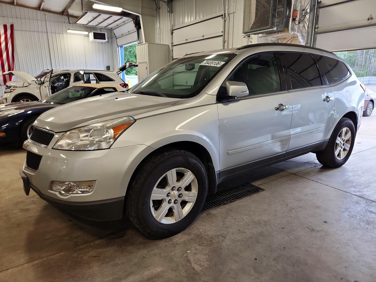 2011 CHEVROLET TRAVERSE LT | 1GNKRGED0BJ132988 | UPCARS