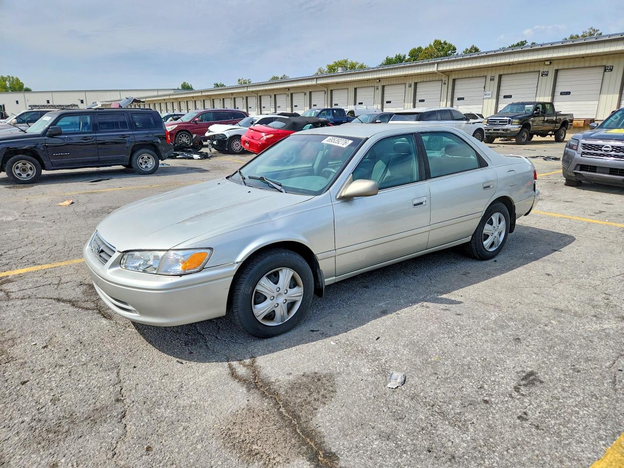 2000 TOYOTA CAMRY LE | 4T1BG22K7YU636686 | UPCARS