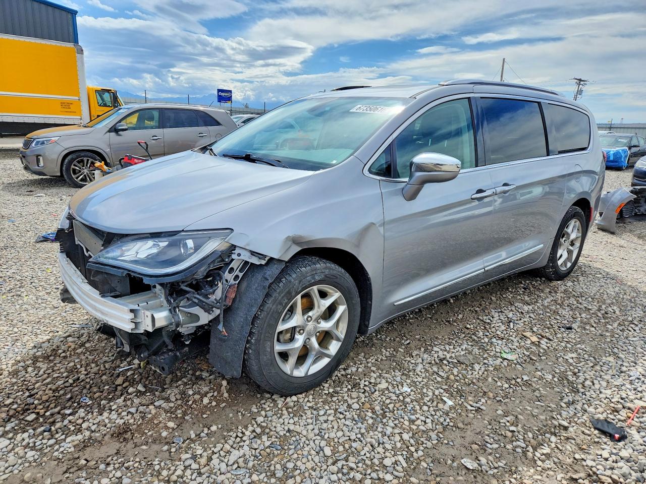 2019 CHRYSLER PACIFICA LIMITED | 2C4RC1GG4KR657447 | UPCARS
