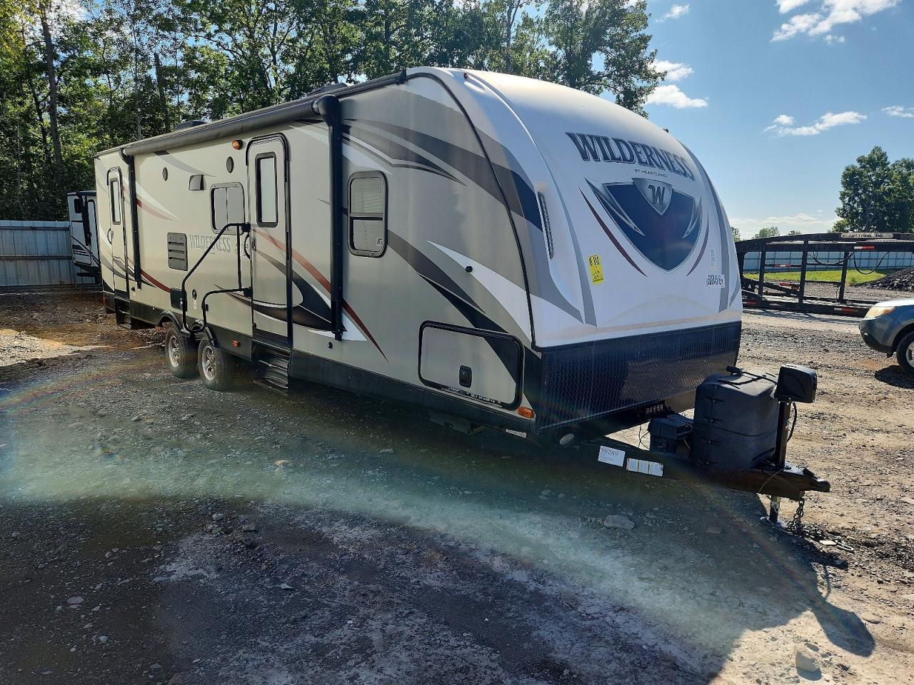 2017 WILDERNESS CAMPER HEARTLAND | 5SFNB3221HE320570 | UPCARS