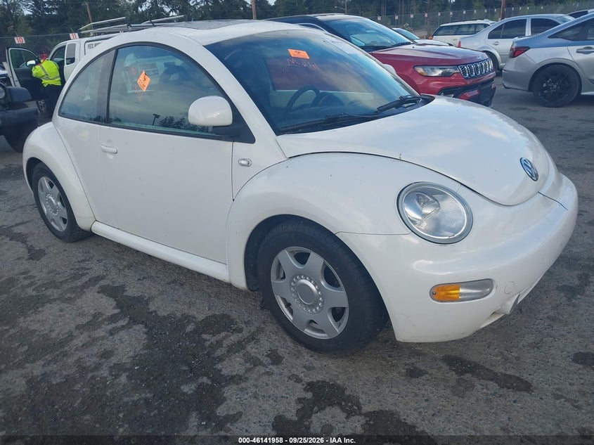 2000 VOLKSWAGEN NEW BEETLE GLS | 3VWCC21C2YM461960 | UPCARS
