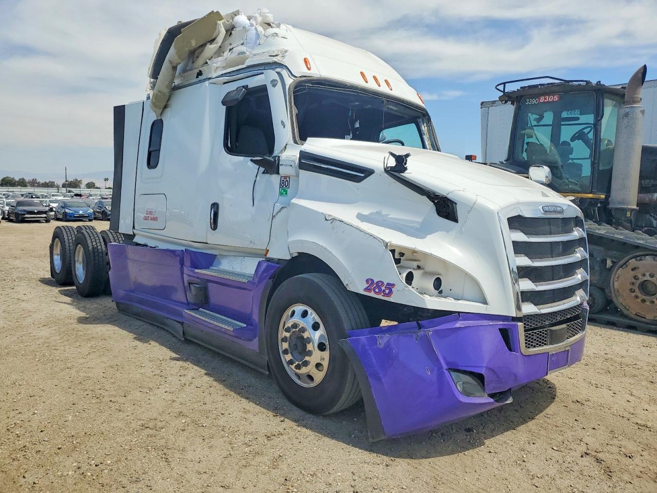 2026 FREIGHTLINER ALL OTHER SEMI TRUCK | 3AKJHHDV0TSWR8711 | UPCARS