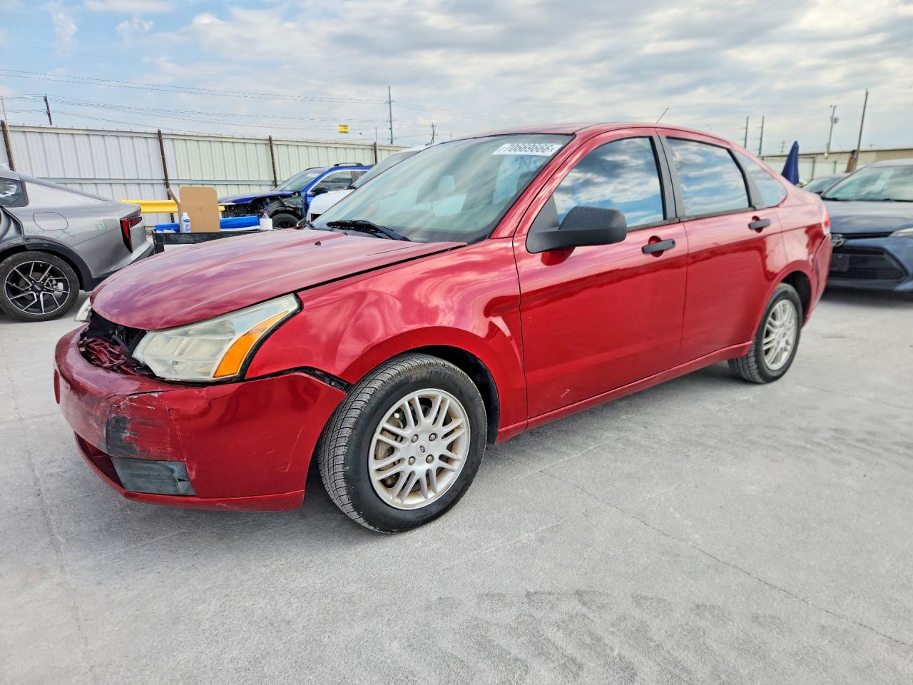 2011 FORD FOCU SE | 1FAHP3FN5BW142045 | UPCARS