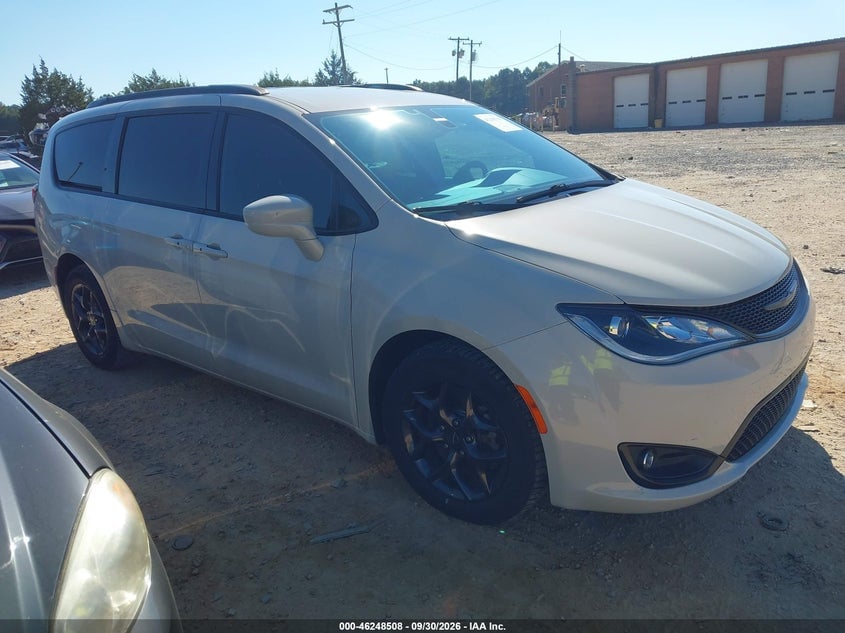 2020 CHRYSLER PACIFICA TOURING L | 2C4RC1BG5LR275176 | UPCARS