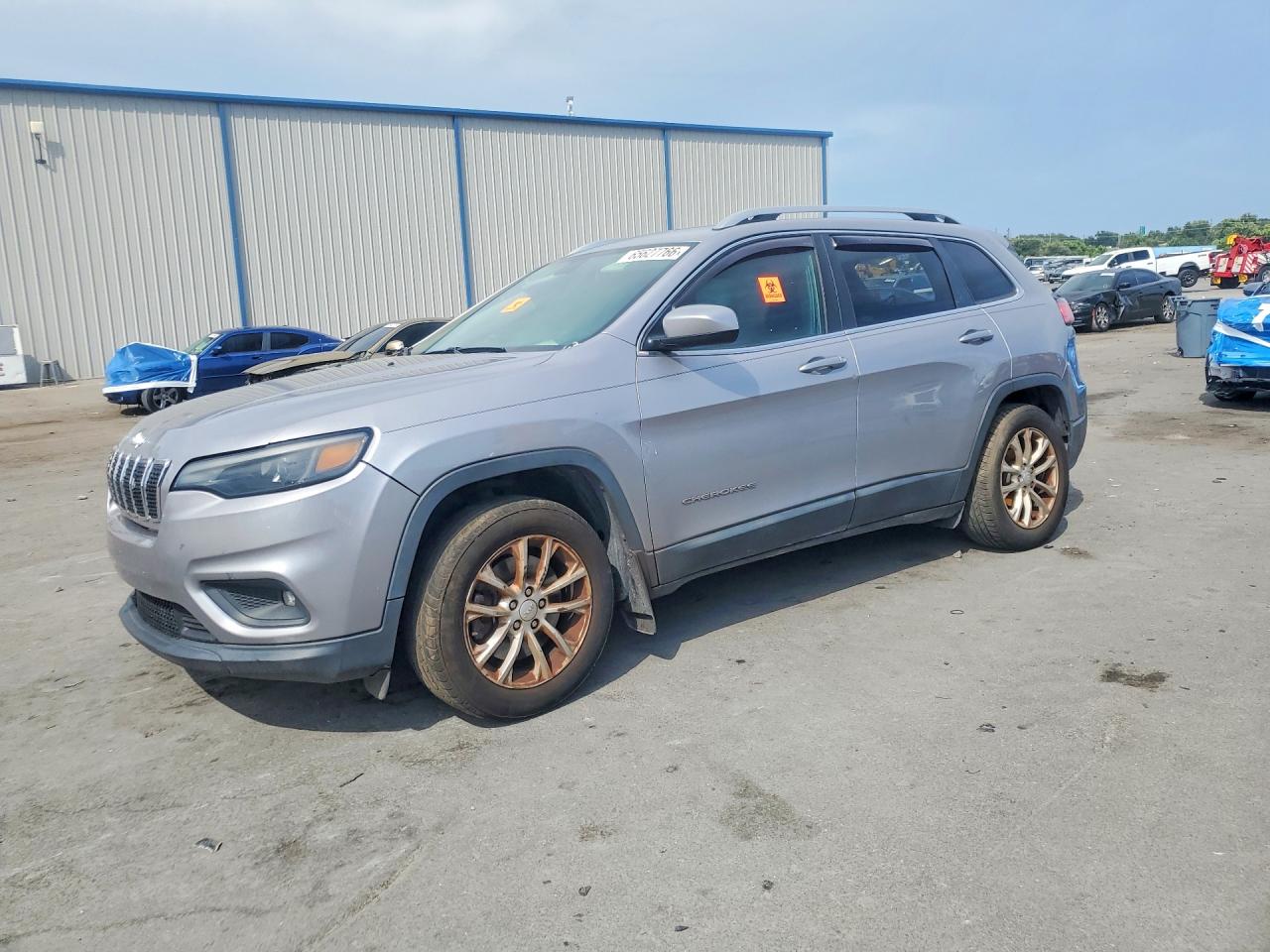 2019 JEEP CHEROKEE LATITUDE | 1C4PJLCB4KD187247 | UPCARS