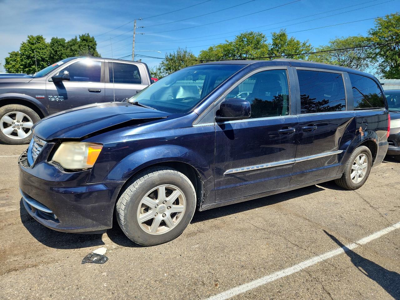 2011 CHRYSLER MINIVAN TOURING | 2A4RR5DG9BR636985 | UPCARS