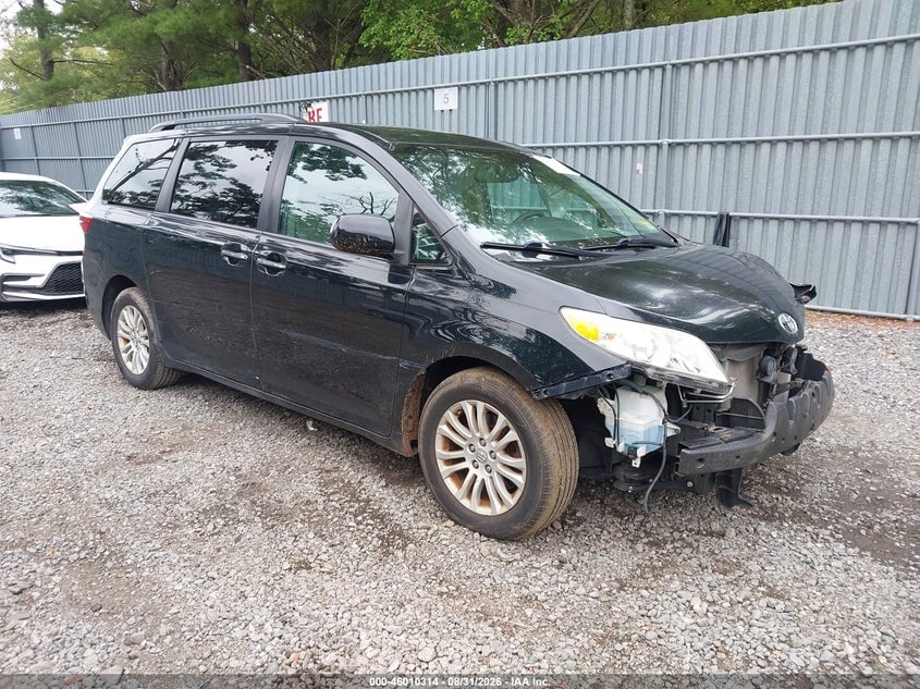 2015 TOYOTA SIENNA XLE PREMIUM 8 PASSENGER | 5TDYK3DC4FS596321 | UPCARS