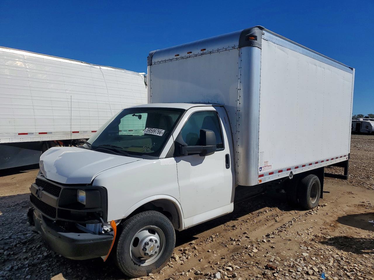 2016 CHEVROLET EXPRESS BOX TRUCK | 1GB3GSCG8G1143915 | UPCARS