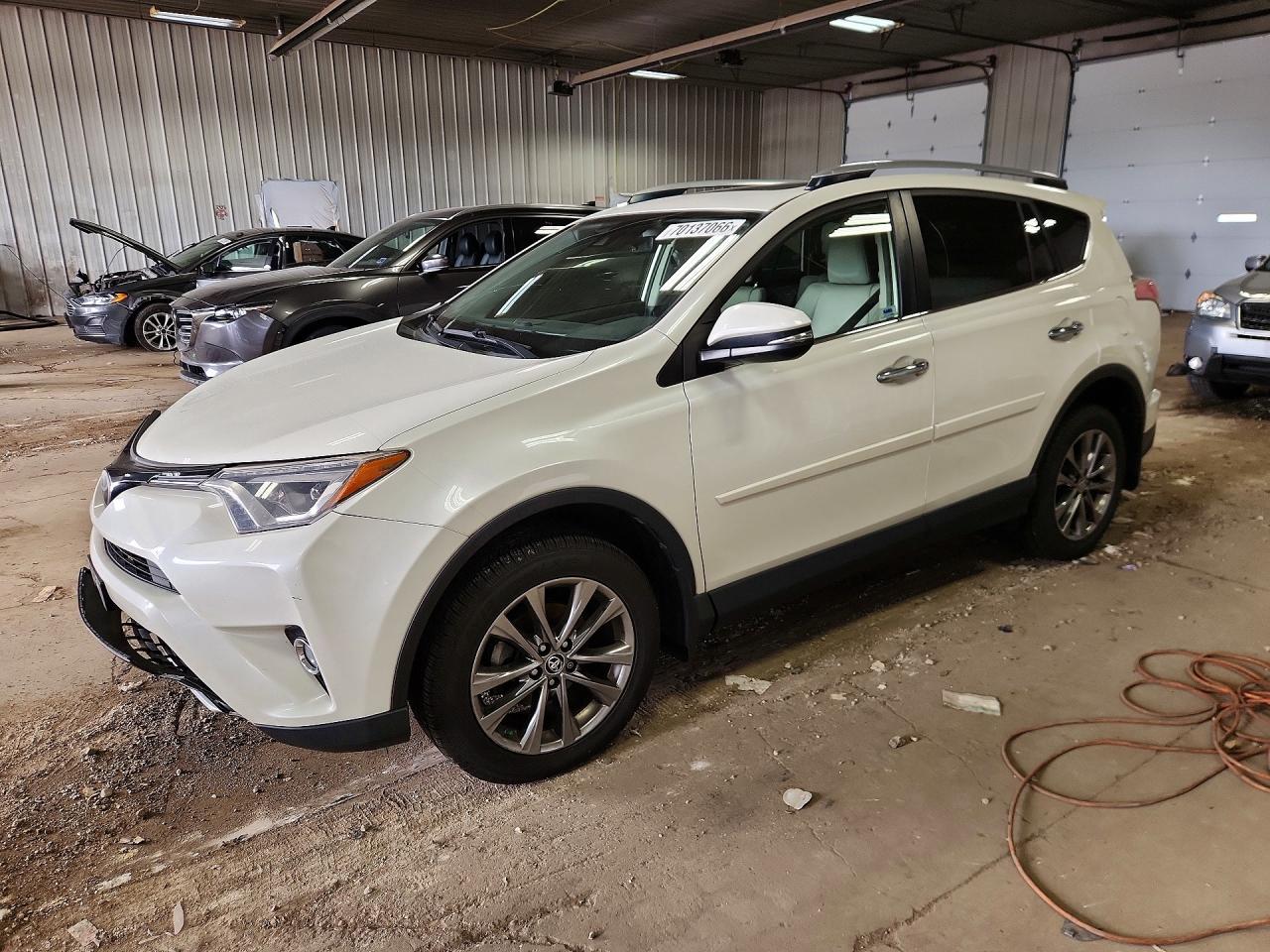 2018 TOYOTA RAV4 LIMITED | JTMDFREV1JJ734831 | UPCARS